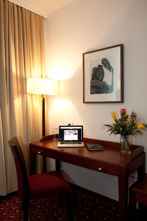 Visconti Militari Hotel Bukares Ruang foto